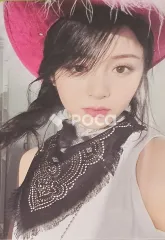 LE SSERAFIM ユンジン UNFORGIVEN DUSTY AMBER ver.