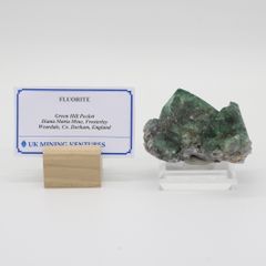 鉱物標本 弗素燐灰石 Fluorapatite - メルカリ