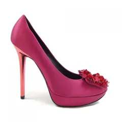 ロジェヴィヴィエ ROGER VIVIER パンプス