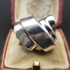 ビンテージ 幅広のリボンがラップする造形シルバーリング 925 約13号 