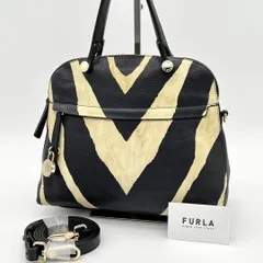 【美品】FURLA PIPER ハンドバッグ 2way ハーフムーン ゼブラ柄