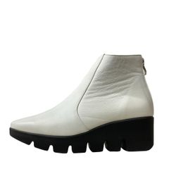 Item thumbnail for item 5089e4fc-e4c6-4fea-ac42-9dfcf882c4a1