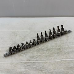 Item thumbnail for item 3c60404a-3b86-4e63-bec5-fa1d9441c00c