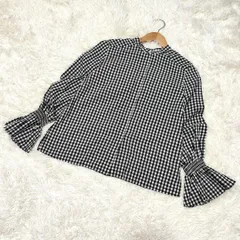 《美品》NATURAL BEAUTY BASIC ギンガムチェック ノーカラーブラウス フリル袖 黒白 S