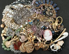 イミテーションアクセサリーまとめ売り