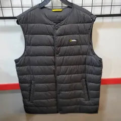 正規品 NATIONALGEOCRAPHIC 軽くて暖かいダウンベスト