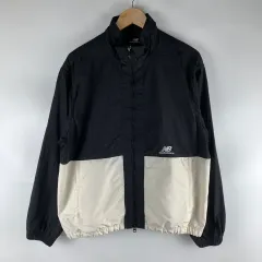 ニューバランス ウーブン ブラック 白 ウィンドブレーカー M 251213