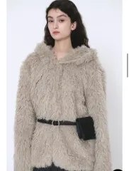 プレイススタジオ カリー ブークレ ヘビー ソフト ファーハーフ フード コート