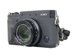 Fujifilm X30 7.1-28.4mm F2.0-2.8 Black Compact Digital Camera (Junk) K10448079