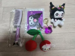 サンリオ クロミ ハローキティ セット (コーム カイロ オイルキーホルダー ぬいぐるみ キーホルダー 2個)