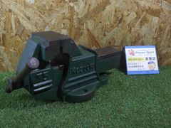 Item thumbnail for item a49e4c68-8ff9-440e-b902-63f70984b227