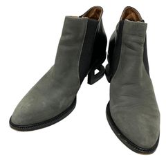 Item thumbnail for item 890cb3db-7fa4-4aca-ba30-c99a281fb22c