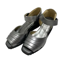 【新品未使用】クラブデサキ (21.5) コンフォートサンダル ベルト ストラップ ウェッジソール サンダル 本革 レザー 希少デザイン