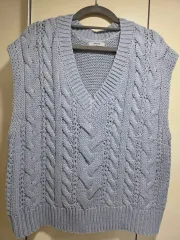 ケーブルニット