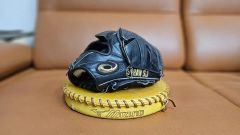 アシックス 硬式野球 投手用グローブ