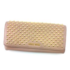 希少 miu miu スタッズ長財布 ベージュ - メルカリ