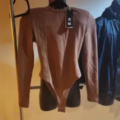 アディダスxアイビーパーク ボディスーツ US XS 韓国 S