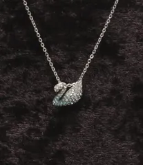 美品 スワロフスキー ネックレス スワンモチーフ 白鳥モチーフ レディース SWAROVSKI