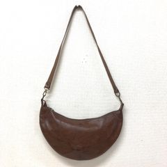 アルフレッドバニスター 三日月ボディバッグ - メルカリ
