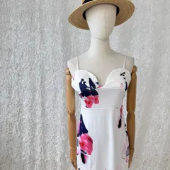フラワープリント キャミワンピース｜ホワイトベース 花柄  夏ワンピース サマーワンピース