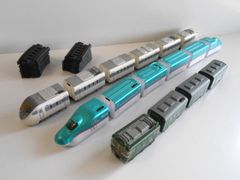 ♯Hrc18CfポケモンキャラウォッチBW2011年劇場版フルコンプ10種 - メルカリ