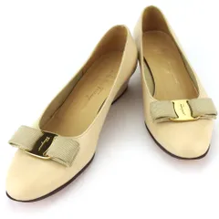 【最大30％OFF】サルヴァトーレフェラガモ Salvatore Ferragamo パンプス ヴァラリボン #6 ベージュ レディース 中古
