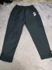 ナイキ カーゴパンツ ワールドツアー トリプルスウッシュ ウーブン シャーリングパンツ ブラック L