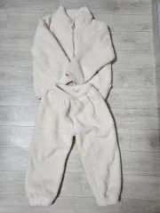 シープスキンボアフリース アイボリー 上下セット