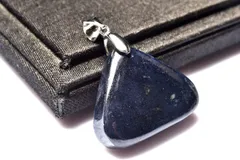 【１点物】シルバー925◇ミャンマー産 サファイア　20x25mm　トライアングル ペンダントトップ パワーストーン 天然石 _PC7953