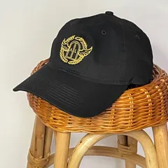 ゴールドエンブレムキャップ｜NEW ERA（ニューエラ）｜ユニセックスフリーサイズ（調節可）｜ブラック（黒）