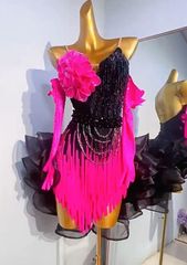 フリルスリーブのゴージャスなロングショール ブラック フリルスリーブのゴージャスなロングショール ブラック - メルカリ