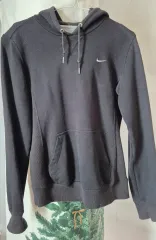 ナイキ ブラック WHO フードTシャツ