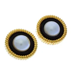 【最大30％OFF】シャネル CHANEL イヤリング パール付き ラウンドフォルム パールホワイト×ブラック×ゴールド レディース 中古