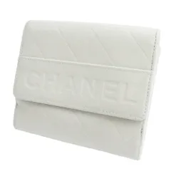 【最大30％OFF★ウィンターセール】シャネル CHANEL 二つ折り財布 マトラッセ ホワイト レディース 中古