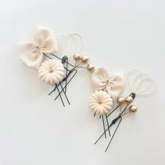 〔522〕髪飾り　成人式　七五三　卒業式  　白