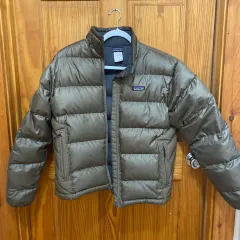 パタゴニア メンズ ダウン カーキ