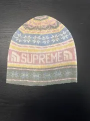 22FW シュプリーム x ザノースフェイス ビーニー ピンク