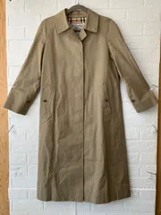 BURBERRY　バーバリー　トレンチコート　ノバチェック　表記サイズ160　レディースM相当　5535