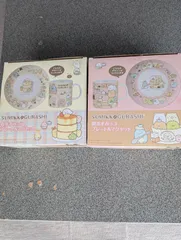 「すみっコぐらし・喫茶すみっコプレート＆マグセット」全2種