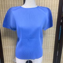 プリーツプリーズ 美品 半袖 トップス イッセイミヤケ - メルカリ
