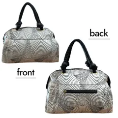 トートーバッグ　総柄　大容量　刺繍　ブラック　デザインバッグおでかけバッグ　シルバー