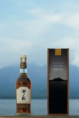 希少数量限定 御岳 2023 御岳蒸留所 43度 木箱付 700ml ① - メルカリ