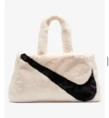 (新品) 正規品 NIKE ファー クロスバッグ