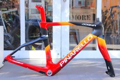 ピナレロ PINARELLO ドグマ DOGMA F DISK 2024モデル 500サイズ カーボン ロードバイク フレームセット 【横浜店】