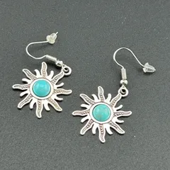 【新品】アクセサリー ピアス ターコイズ 太陽 デザイン ヴィンテージアクセサリー シルバー カラー◆