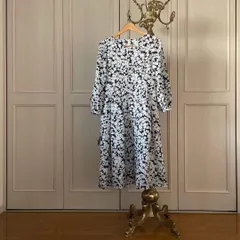 30　 組曲 クミキョク フラワー 花柄 総柄　ワンピース シャツ ロング エレガント お呼ばれ　デート　オフィスカジュアル　食事会　可愛い　お出かけ　上品