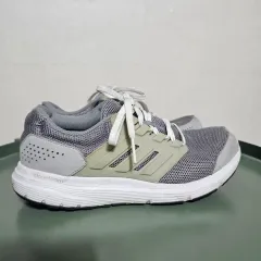 250 アディダス クラウドフォーム グレー スニーカー 118