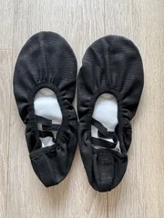 黒　バレエシューズ