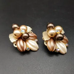花モチーフ パール装飾 ヴィンテージ クリップイヤリング 茶系 植物 フローラル レトロキュート コスチュームジュエリー TJE4