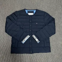 105 カルバン・クライン(CALVIN KLEIN) 軽量ダウン